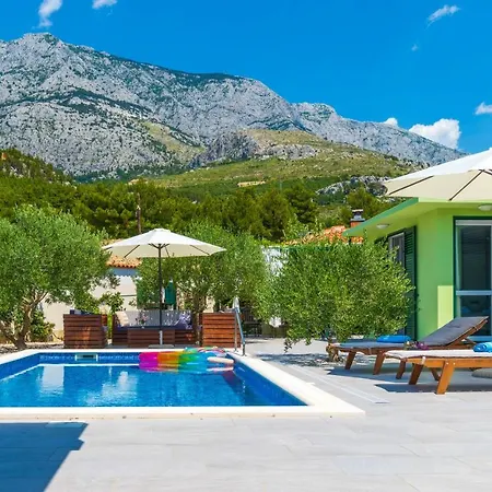 Sanja Semesterbostad Makarska